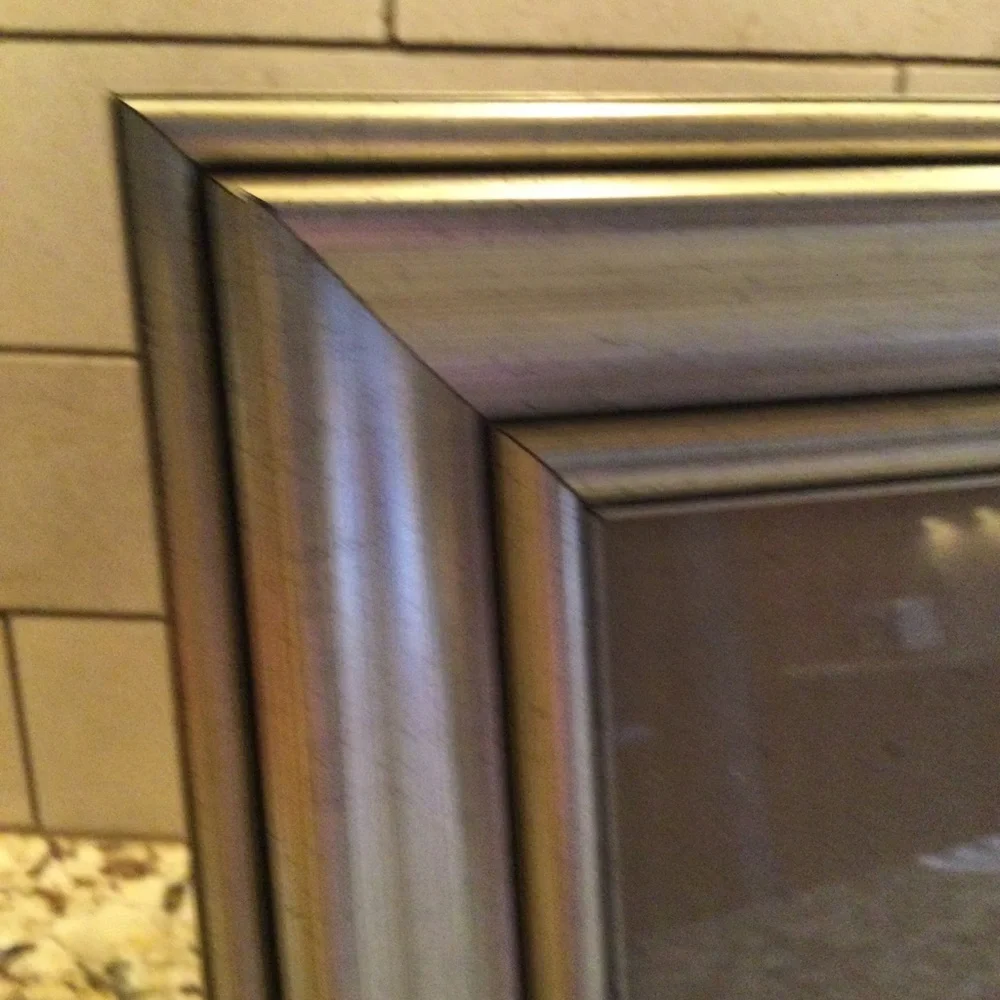 Picture Frame Silver Crackle Finish with Black Trim 4x6 New Neutral